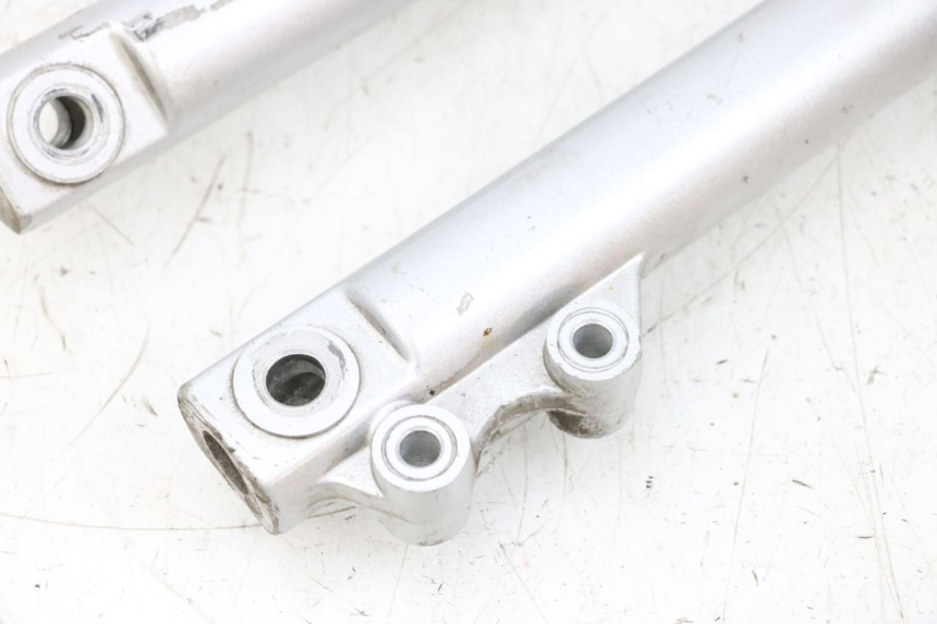 photo de STELO FORCELLA PEUGEOT KISBEE 2T 50 (2010 - 2017) - Ricambio usato controllato