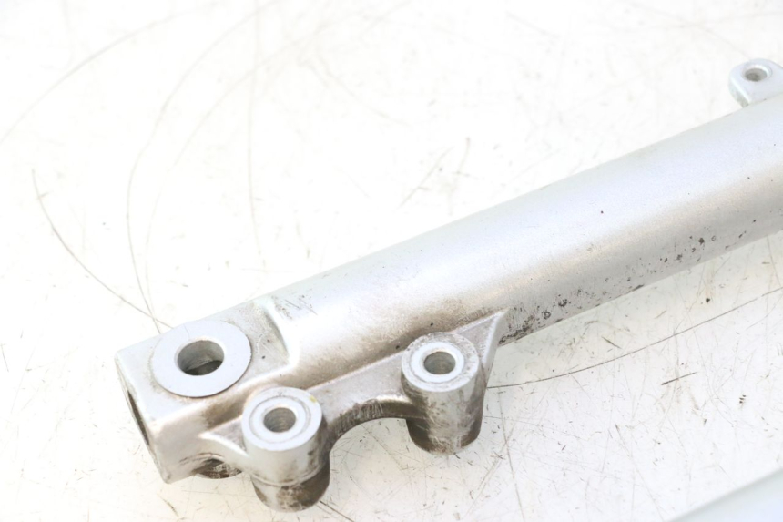 photo de STELO FORCELLA PEUGEOT KISBEE 2T 50 (2010 - 2017) - Zoom sullo stato d'uso
