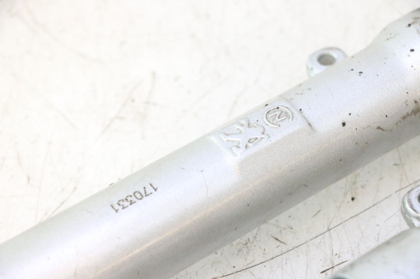 photo de STELO FORCELLA PEUGEOT KISBEE 2T 50 (2010 - 2017) - Ricambio usato controllato