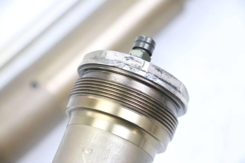 photo de STELO FORCELLA KAWASAKI KX F KXF 450 (2009 - 2011) - Zoom sullo stato d'uso