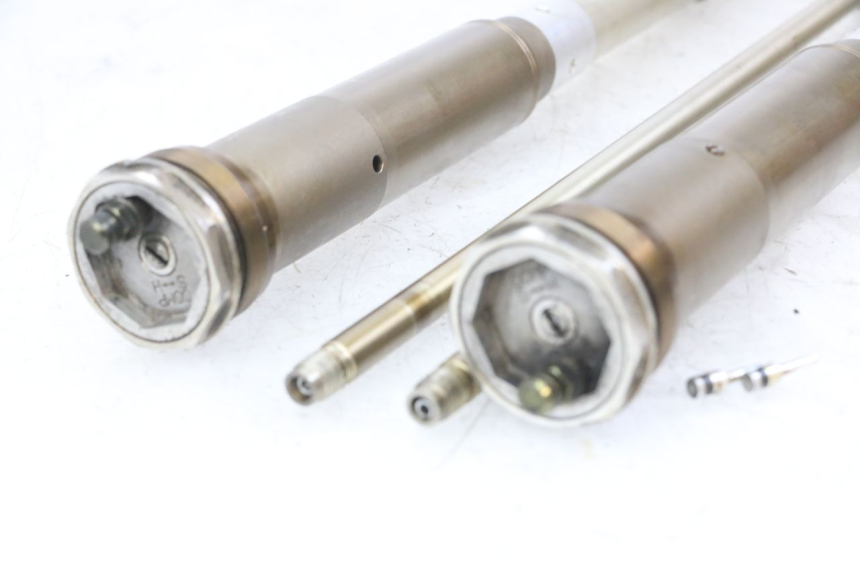 photo de STELO FORCELLA KAWASAKI KX F KXF 450 (2009 - 2011) - Dettagli dei punti di fissaggio