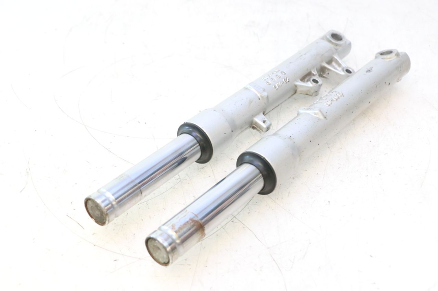 photo de STELO FORCELLA PIAGGIO LIBERTY IGET 4T 50 (2021 - 2025) - Caratteristiche distintive