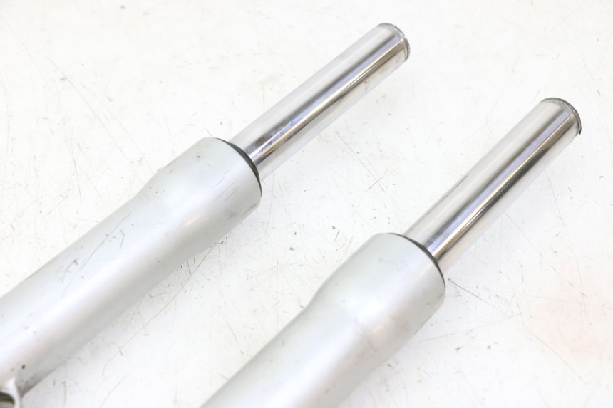 photo de STELO FORCELLA PIAGGIO LIBERTY 125 (1998 - 2008) - Altra vista dell'articolo