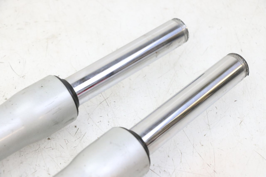 photo de STELO FORCELLA PIAGGIO LIBERTY 125 (1998 - 2008) - Altra angolazione