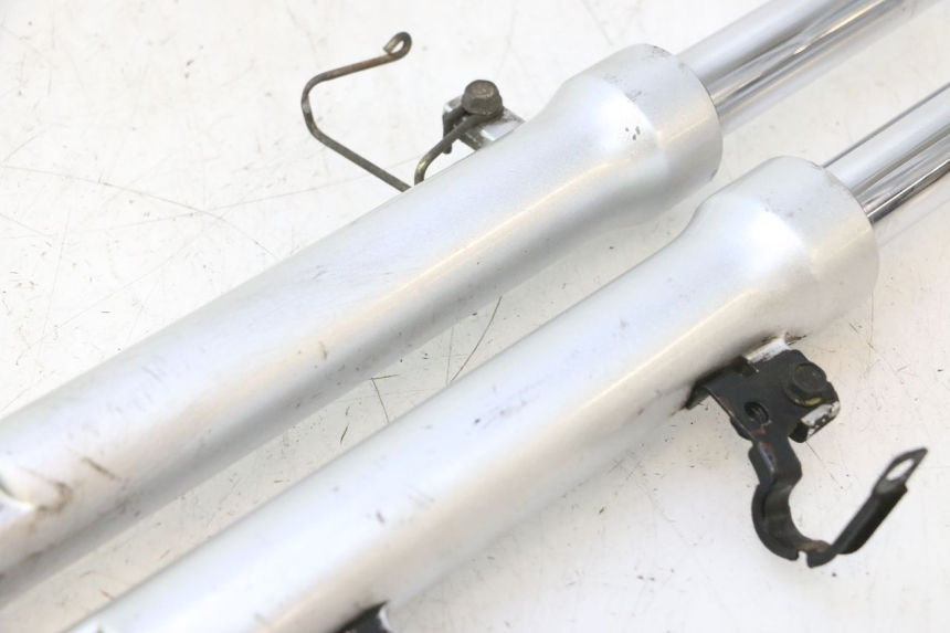 photo de STELO FORCELLA KYMCO LIKE 125 (2009 - 2016) - Stato della superficie e materiale