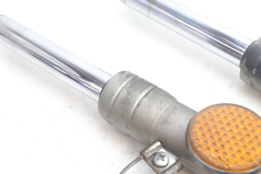 photo de STELO FORCELLA YAMAHA NEO'S NEOS 2T 50 (1998 - 2007) - Stato della superficie e materiale