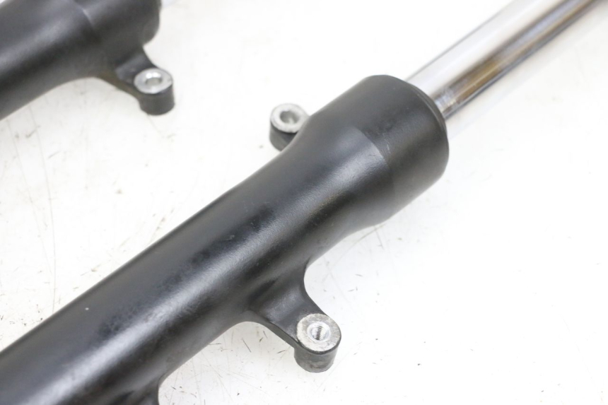 photo de STELO FORCELLA PIAGGIO NEW TYPHOON 50 (2018 - 2021) - Caratteristiche distintive