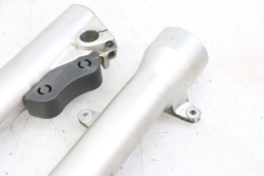 photo de STELO FORCELLA GILERA NEXUS 125 (2009 - 2013) - Stato della superficie e materiale