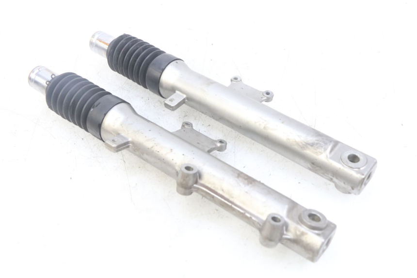 photo de FORCELLA GUIDATA SYM ORBIT 2 4T 50 (2008 - 2017) - Dettagli dei punti di fissaggio