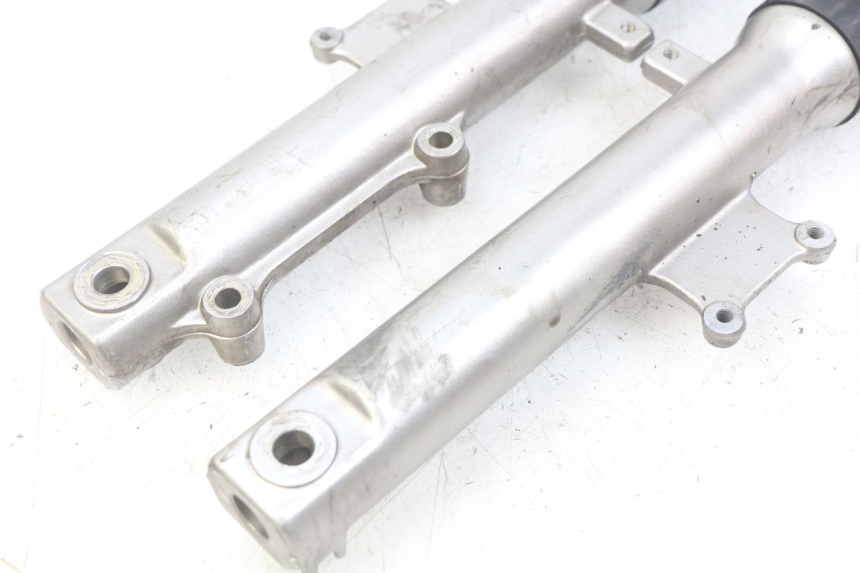 photo de FORCELLA GUIDATA SYM ORBIT 2 4T 50 (2008 - 2017) - Stato della superficie e materiale