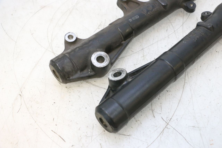 photo de STELO FORCELLA HONDA PCX (JF57/JF64) 125 (2014 - 2018) - Dettagli dei punti di fissaggio
