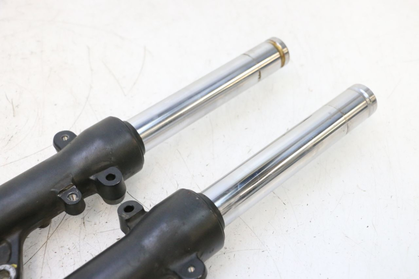 photo de STELO FORCELLA HONDA PCX (JF57/JF64) 125 (2014 - 2018) - Stato della superficie e materiale