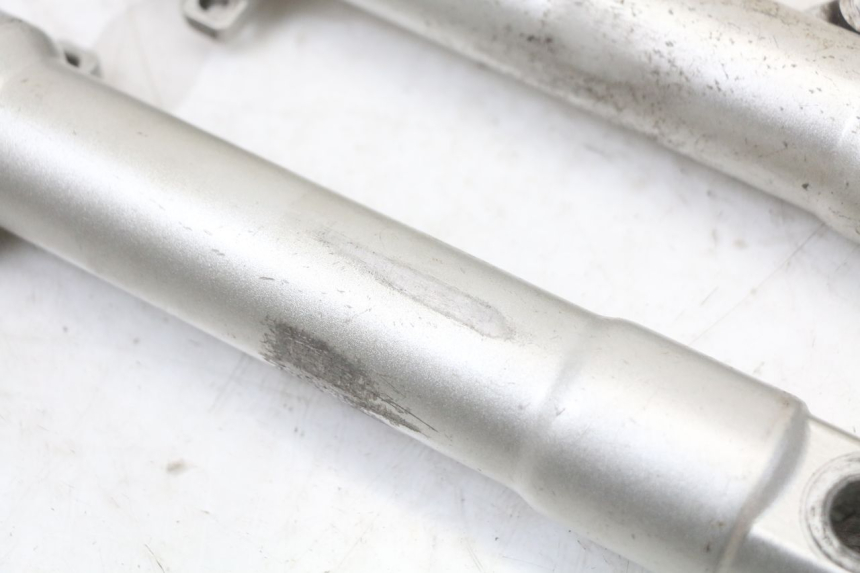 photo de STELO FORCELLA PEUGEOT DJANGO 125 (2014 - 2017) - Stato della superficie e materiale