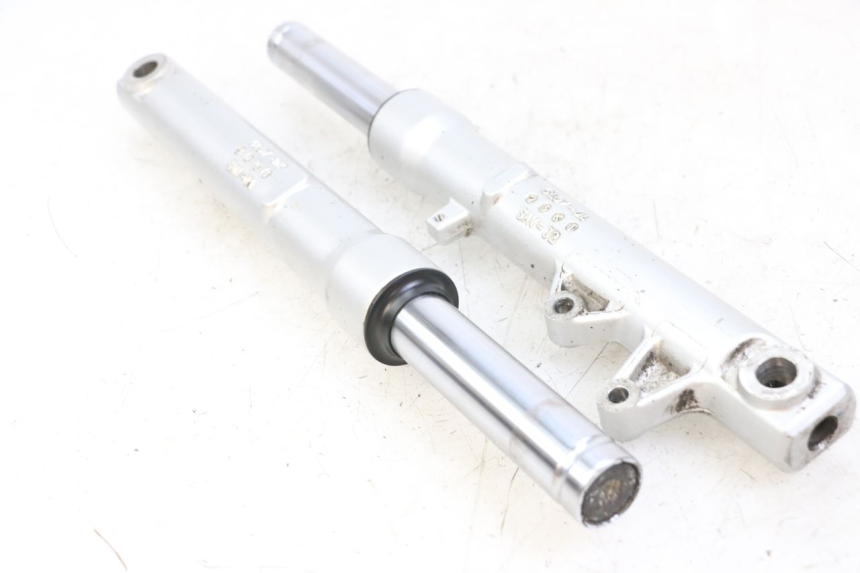 photo de STELO FORCELLA PIAGGIO LIBERTY IGET 4T 50 (2021 - 2025) - Altra angolazione