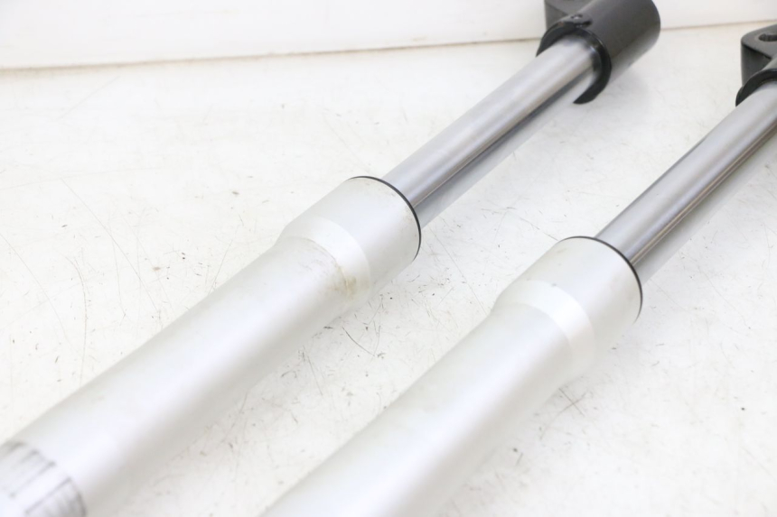 photo de STELO FORCELLA APOLLO RFZ 125 - Marcature e riferimenti originali