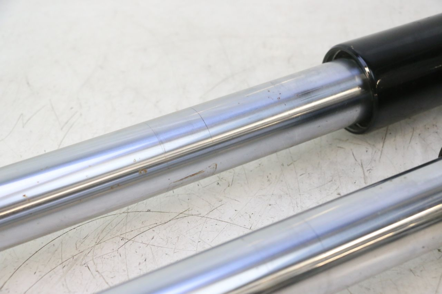 photo de STELO FORCELLA HARLEY DAVIDSON ROAD GLIDE FLTRXSE 1920 (2018 - 2022) - Primo piano tecnico