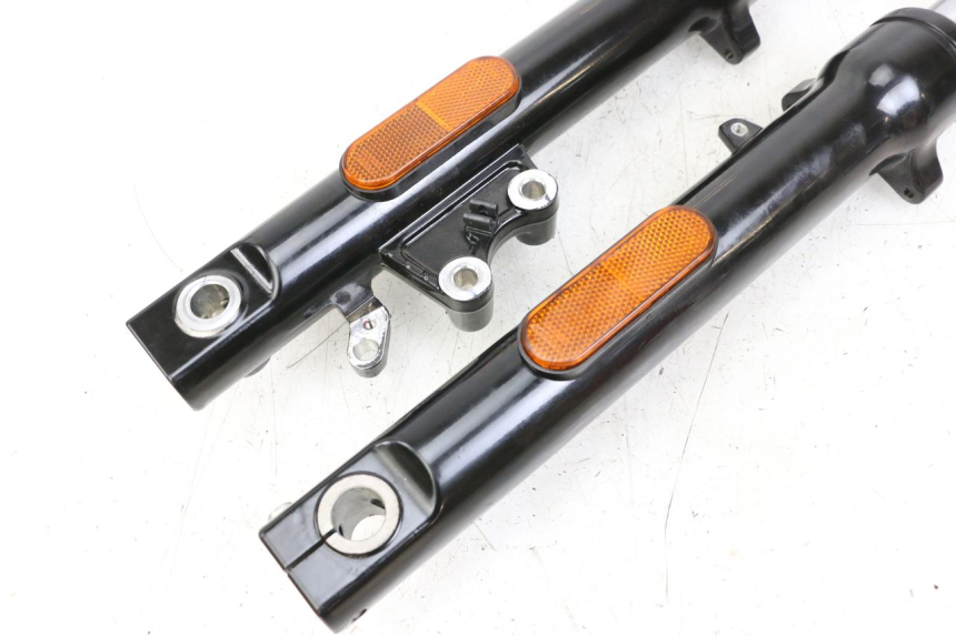 photo de STELO FORCELLA ROYAL ENFIELD CONTINENTAL GT 650 (2019 - 2024) - Primo piano tecnico