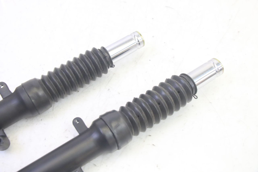 photo de STELO FORCELLA JM MOTORS SANTANA EVO 50 (2024 - 2026) - Zoom sullo stato d'uso