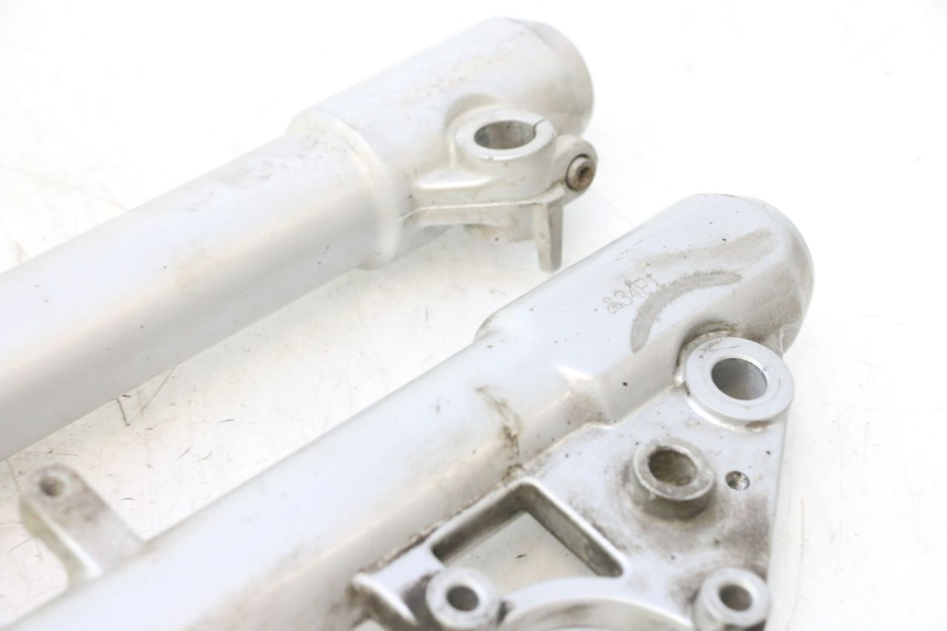 photo de STELO FORCELLA PEUGEOT SATELIS 125 (2013 - 2018) - Marcature e riferimenti originali