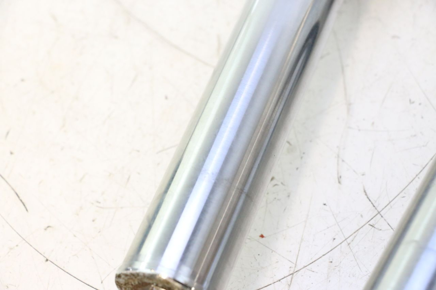photo de STELO FORCELLA PEUGEOT SATELIS 125 (2013 - 2018) - Primo piano tecnico