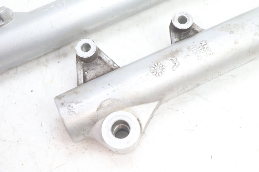 photo de STELO FORCELLA APRILIA SCARABEO GT 125 (1999 - 2007) - Altra angolazione