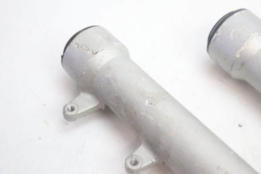 photo de STELO FORCELLA YAMAHA SLIDER 50 (1999 - 2004) - Dettagli dei punti di fissaggio