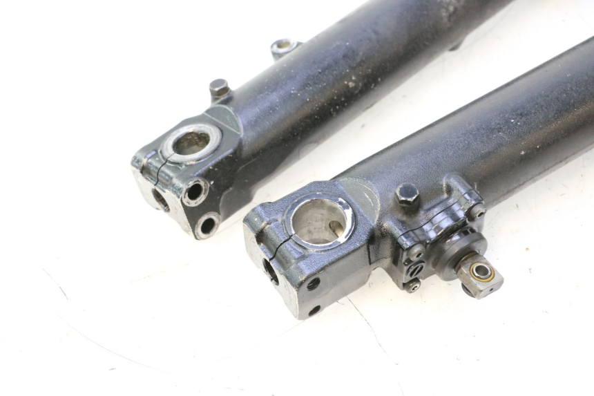 photo de STELO FORCELLA HONDA ST PAN EUROPEAN 1100 (1990 - 2002) - Dettagli dei punti di fissaggio