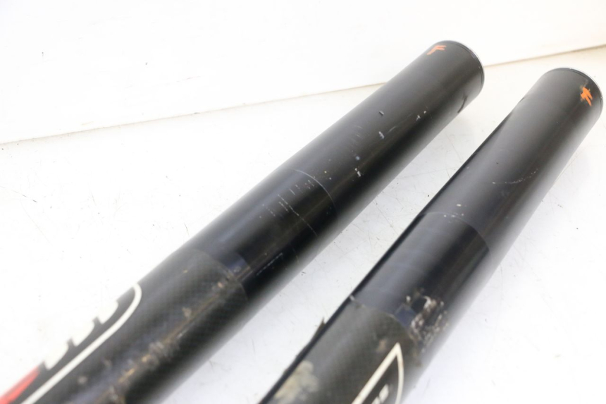 photo de STELO FORCELLA KTM SUPERENDURO R 950 (2005 - 2009) - Zoom sui componenti