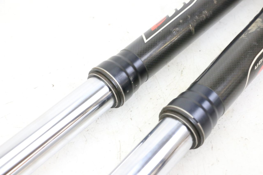 photo de STELO FORCELLA KTM SUPERENDURO R 950 (2005 - 2009) - Primo piano ad alta risoluzione