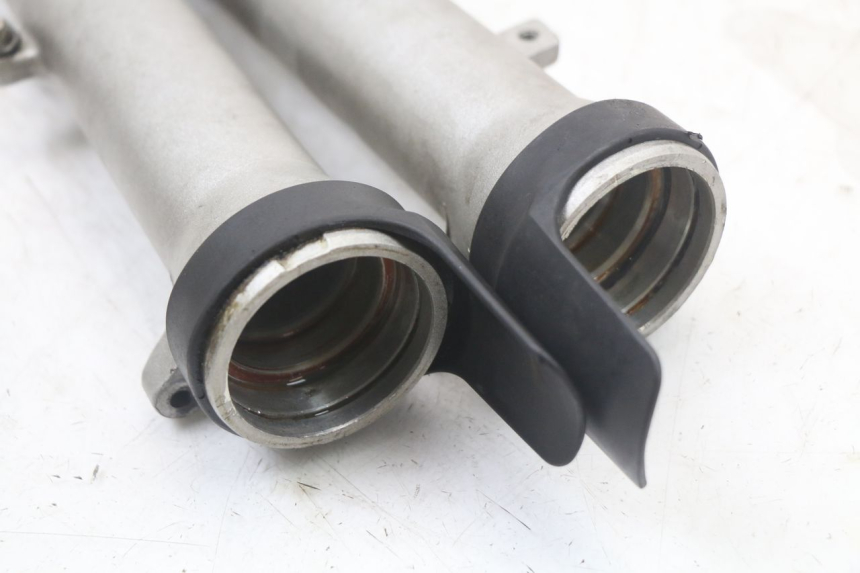 photo de STELO FORCELLA SUZUKI GS F 500 (2004 - 2007) - Dettagli dei punti di fissaggio