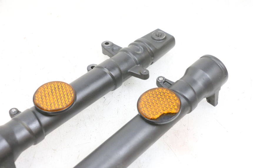 photo de STELO FORCELLA YAMAHA TZR 50 (2008 - 2016) - Dettagli dei punti di fissaggio