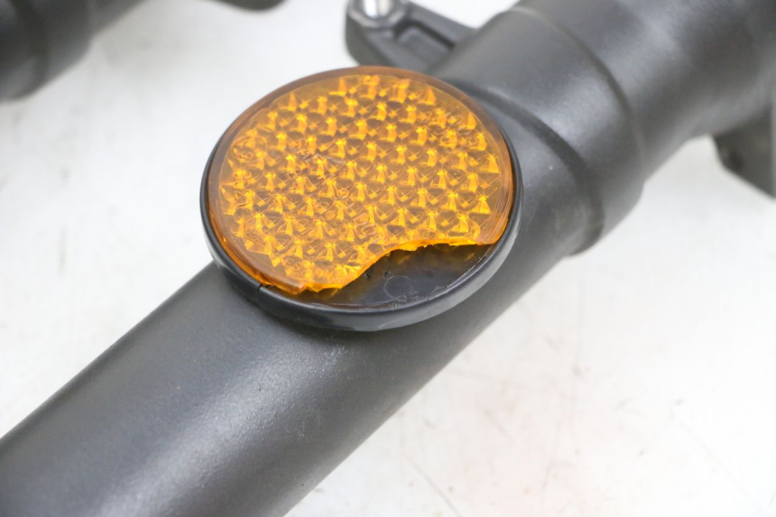 photo de STELO FORCELLA YAMAHA TZR 50 (2008 - 2016) - Stato della superficie e materiale