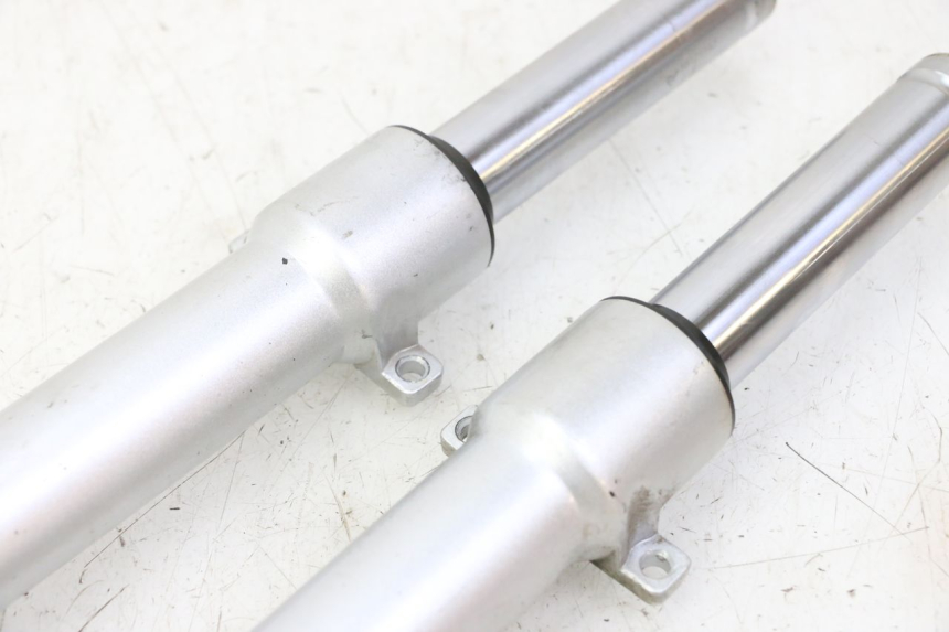 photo de STELO FORCELLA PEUGEOT VIVACITY NEW 4T 50 (2008 - 2017) - Primo piano ad alta risoluzione