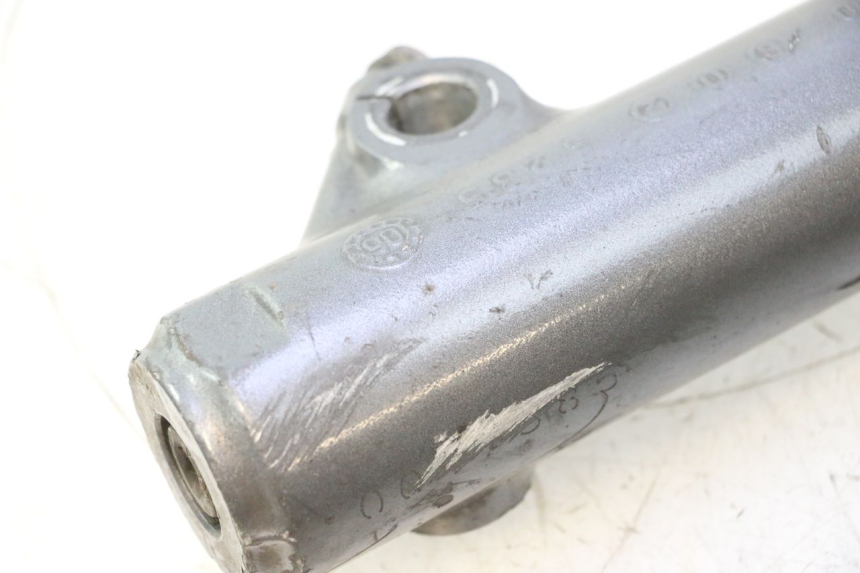 photo de FORCELLA GUIDATA YAMAHA XMAX X-MAX 125 (2006 - 2009) - Focus sulla struttura