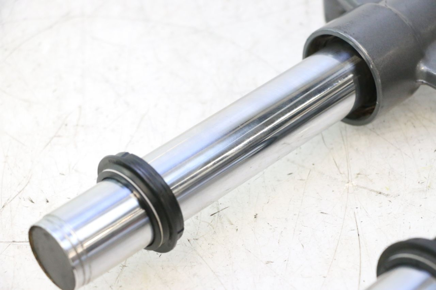 photo de FORCELLA GUIDATA YAMAHA XMAX X-MAX 125 (2006 - 2009) - Ricambio usato controllato