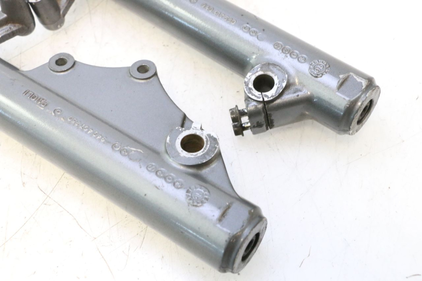 photo de FORCELLA GUIDATA YAMAHA XMAX X-MAX 125 (2006 - 2009) - Caratteristiche distintive