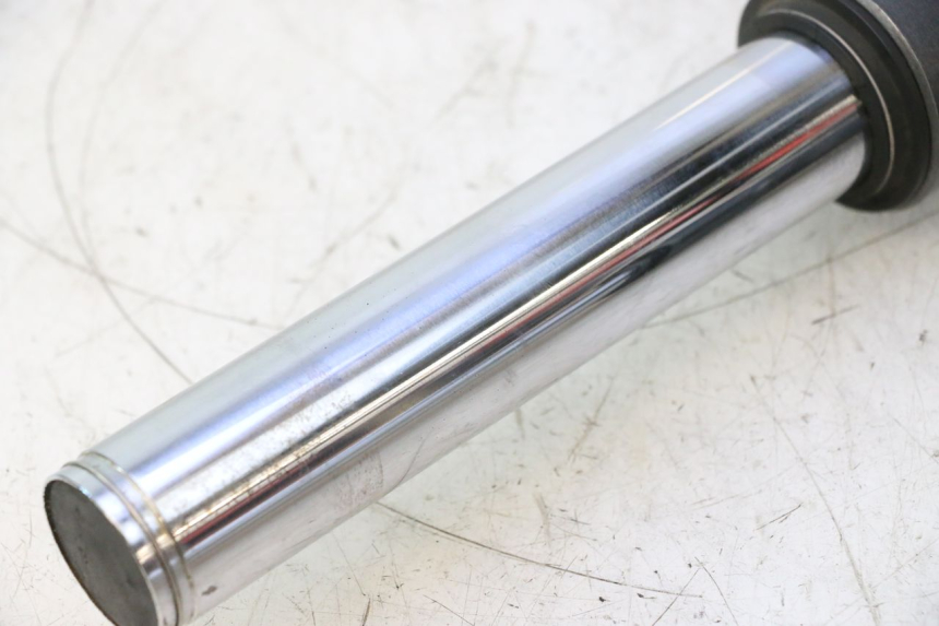 photo de FORCELLA GUIDATA YAMAHA XMAX X-MAX 125 (2006 - 2009) - Primo piano tecnico