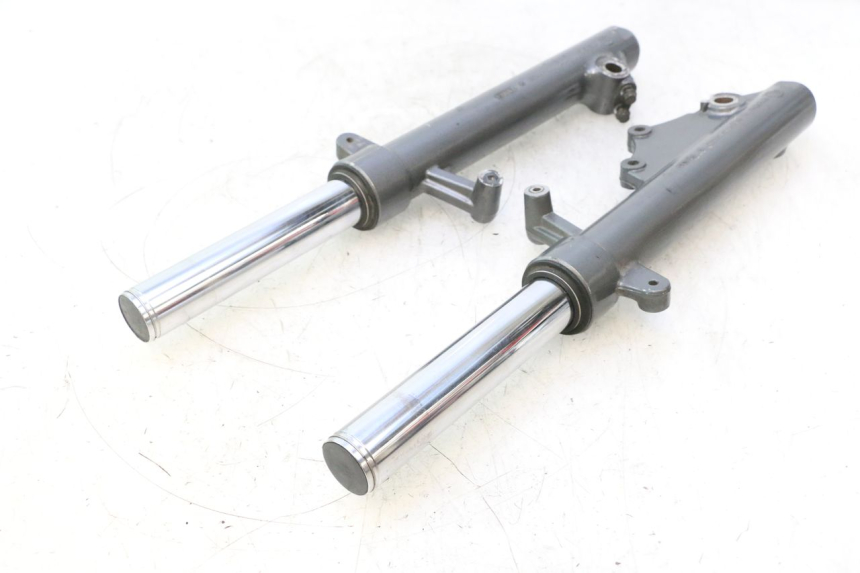 photo de FORCELLA GUIDATA YAMAHA XMAX X-MAX 125 (2006 - 2009) - Marcature e riferimenti originali