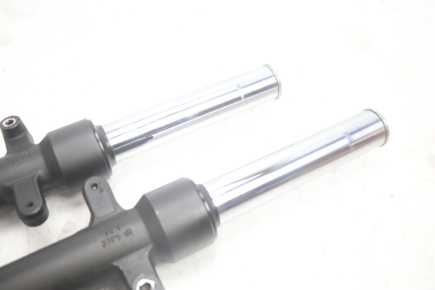 photo de STELO FORCELLA YAMAHA X-MAX XMAX 125 (2010 - 2013) - Marcature e riferimenti originali