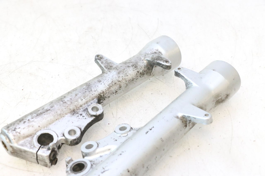 photo de STELO FORCELLA PIAGGIO X9 AMALFI 180 (2000 - 2003) - Stato della superficie e materiale