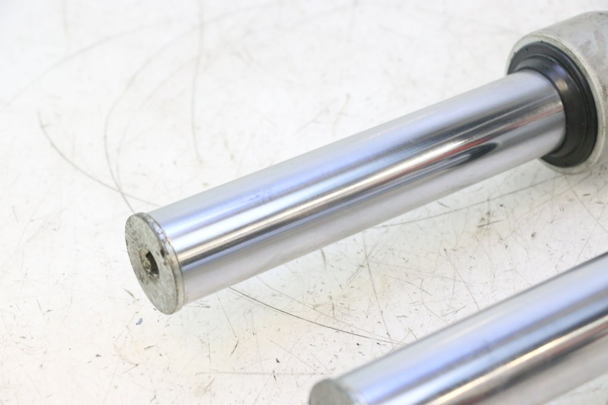 photo de STELO FORCELLA PIAGGIO X9 EVOLUTION 125 (2003 - 2007) - Stato della superficie e materiale