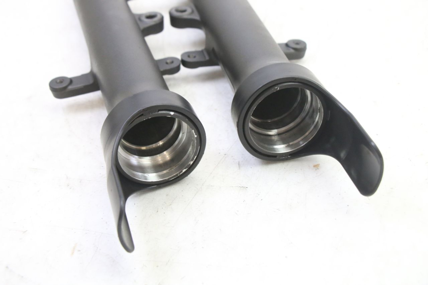 photo de STELO FORCELLA YAMAHA XJ6 ABS 600 (2008 - 2016) - Primo piano tecnico