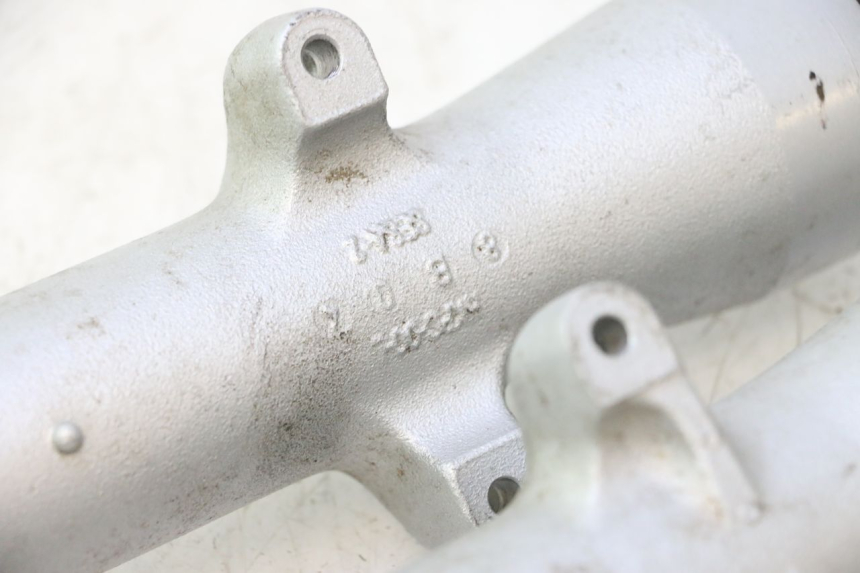 photo de STELO FORCELLA HONDA XLV VARADERO 125 (2007 - 2012) - Focus sulla struttura