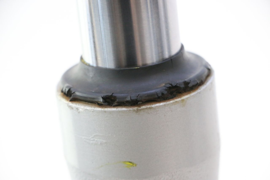 photo de STELO FORCELLA HONDA XLV VARADERO 125 (2007 - 2012) - Stato della superficie e materiale