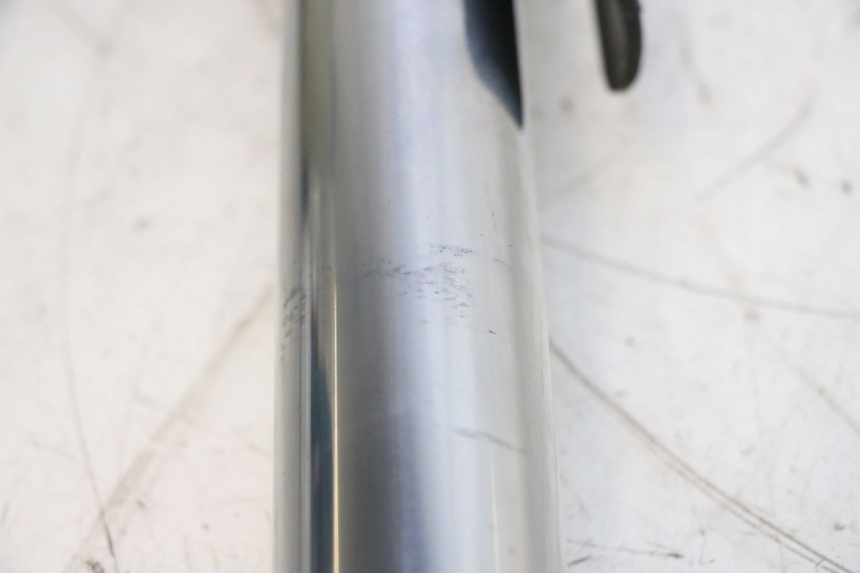 photo de STELO FORCELLA YAMAHA XP T-MAX ABS 500 (2005 - 2005) - Caratteristiche distintive