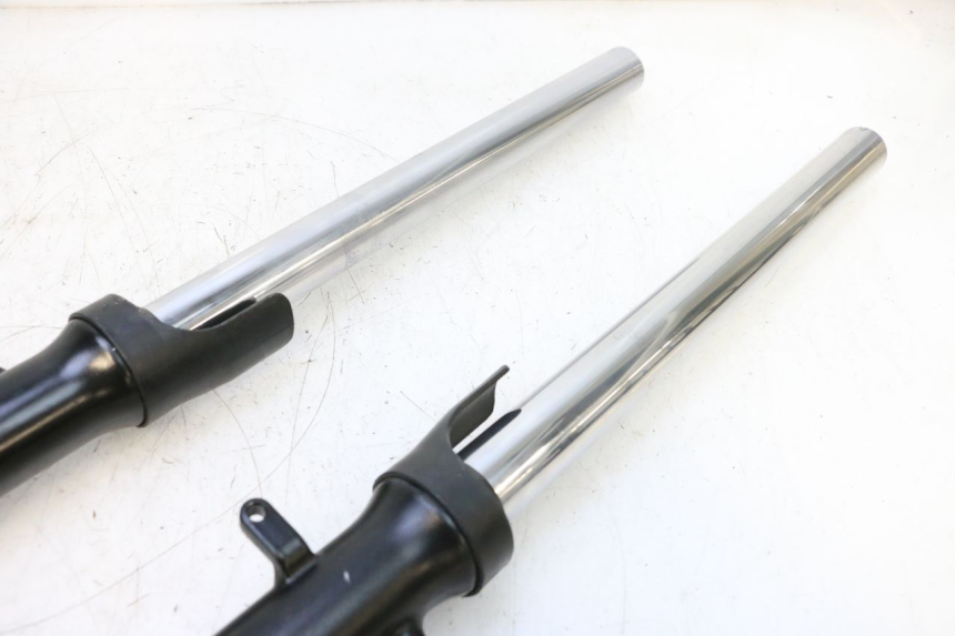 photo de STELO FORCELLA YAMAHA XP T-MAX ABS 500 (2005 - 2005) - Zoom sullo stato d'uso