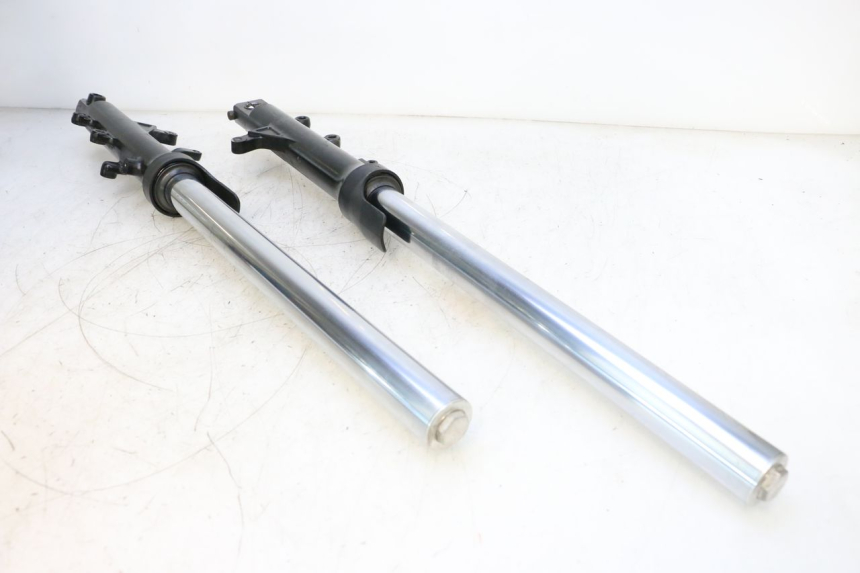 photo de STELO FORCELLA YAMAHA XP T-MAX ABS 500 (2005 - 2005) - Altra angolazione
