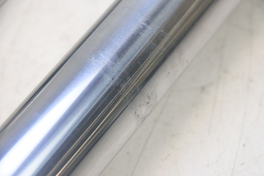 photo de STELO FORCELLA YAMAHA XP T-MAX ABS 500 (2005 - 2005) - Marcature e riferimenti originali