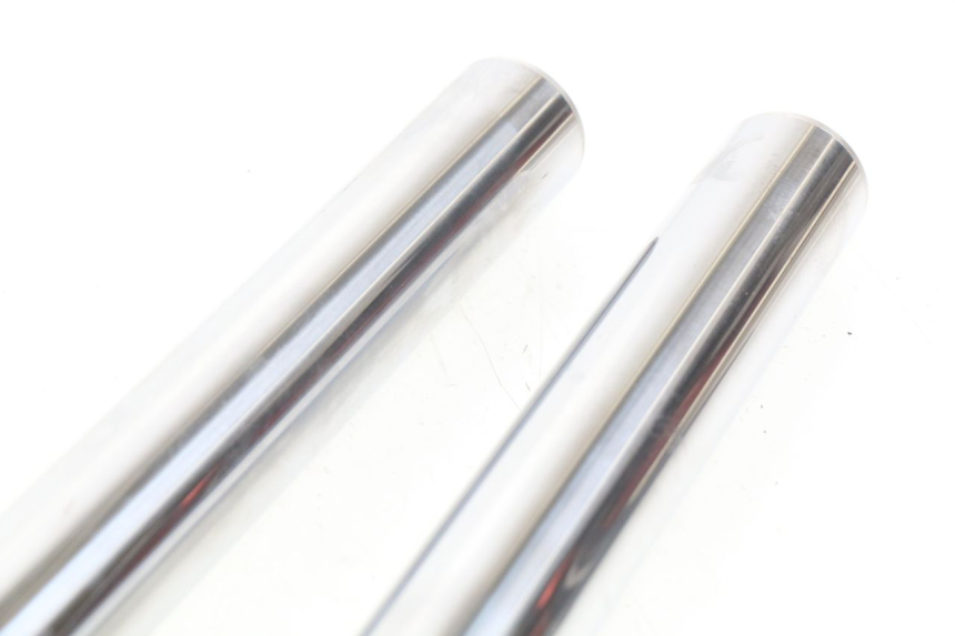 photo de Tubo forcella YAMAHA XP T-MAX TMAX 500 (2008 - 2012) - Caratteristiche distintive