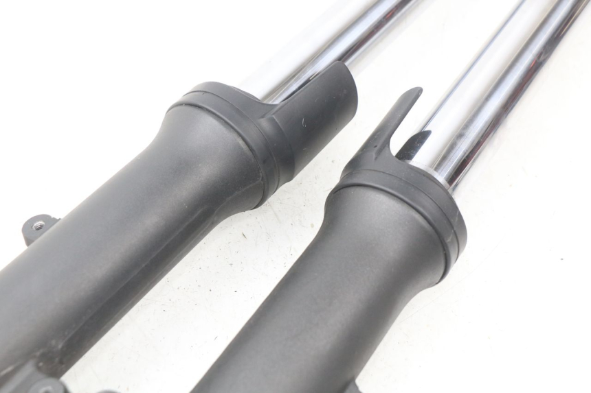 photo de Tubo forcella YAMAHA XP T-MAX TMAX 500 (2008 - 2012) - Zoom sui componenti